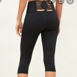 🖤🖤Onzie black Sun ray back yoga pants S/M 🖤🖤